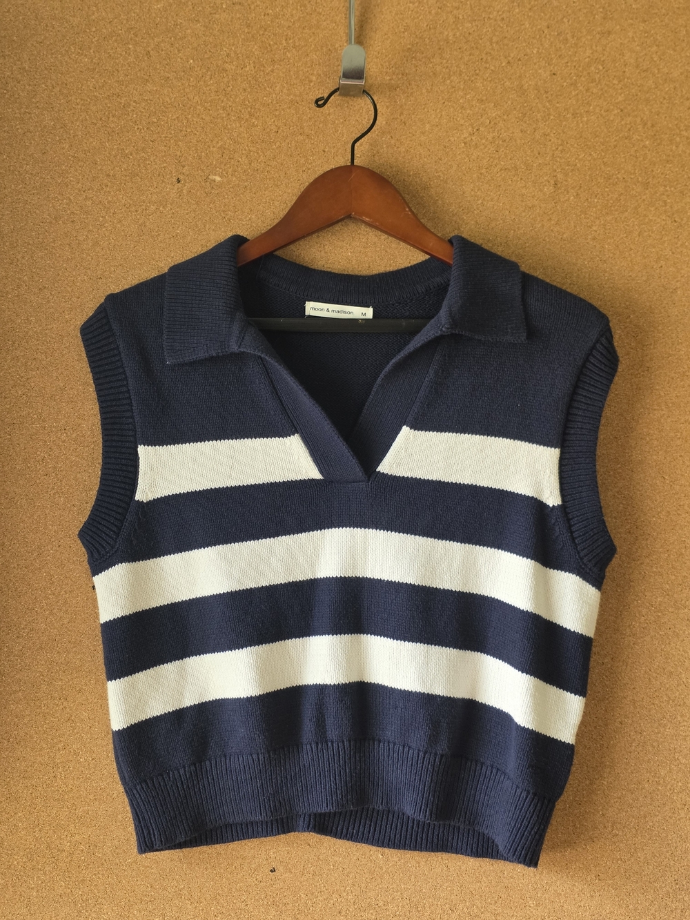 moon & madison Striped Knit Sweater Vest Navy White M Nautical Coastal Preppy